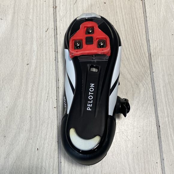 Peloton Black Athletic Cycling Shoes with Velcro Straps - Picture 8 of 11